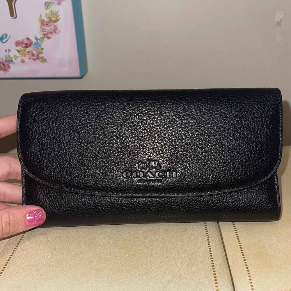 Coach Tri-Fold Women’s Pebble Leather Wallet
